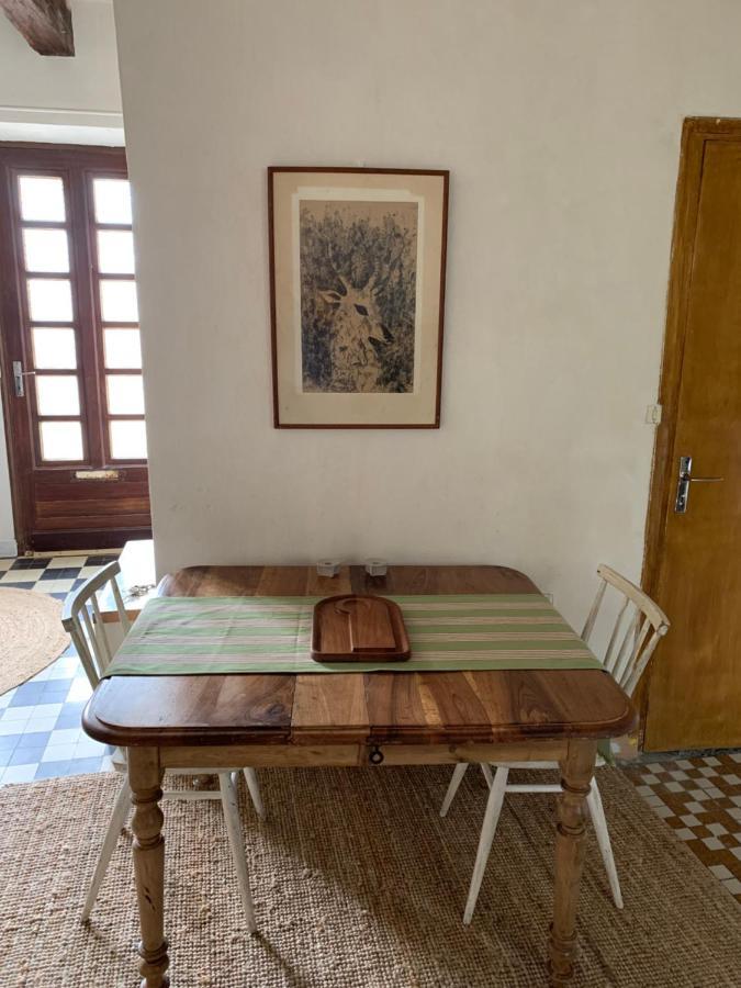 Stylish One Bedroom Apartment In A Lovely Village Saint-Vincent-Rive-d'Olt Exterior photo